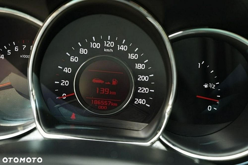 Kia Ceed - 26