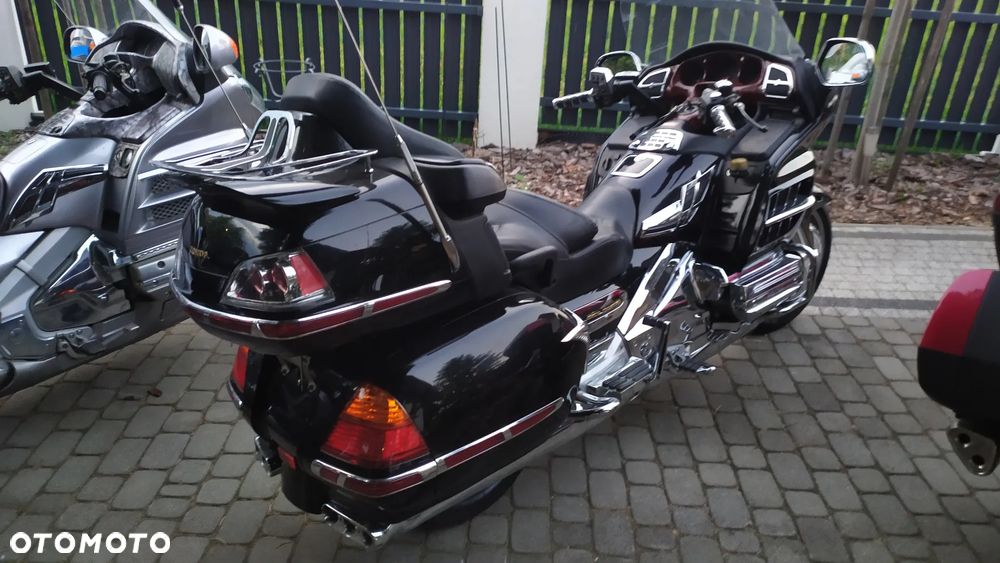 Honda GL - 32