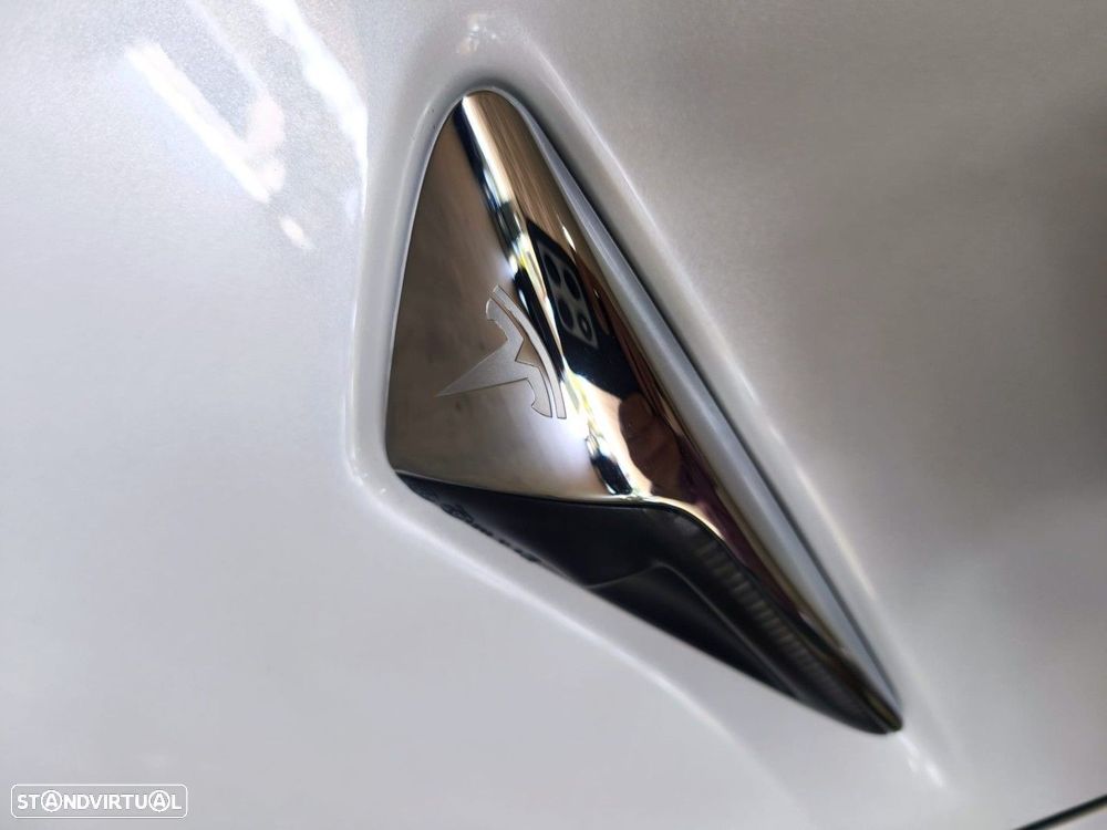 Tesla Model 3 Standard Range Plus RWD - 24