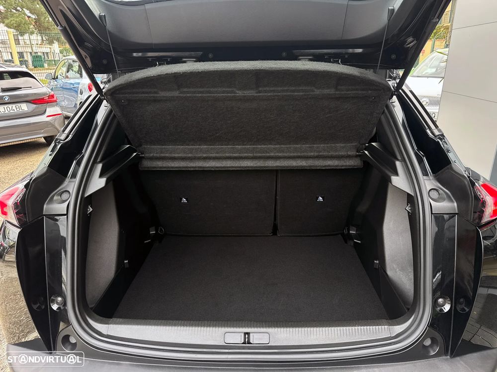 Peugeot 2008 1.2 PureTech Active Pack EAT8 - 16