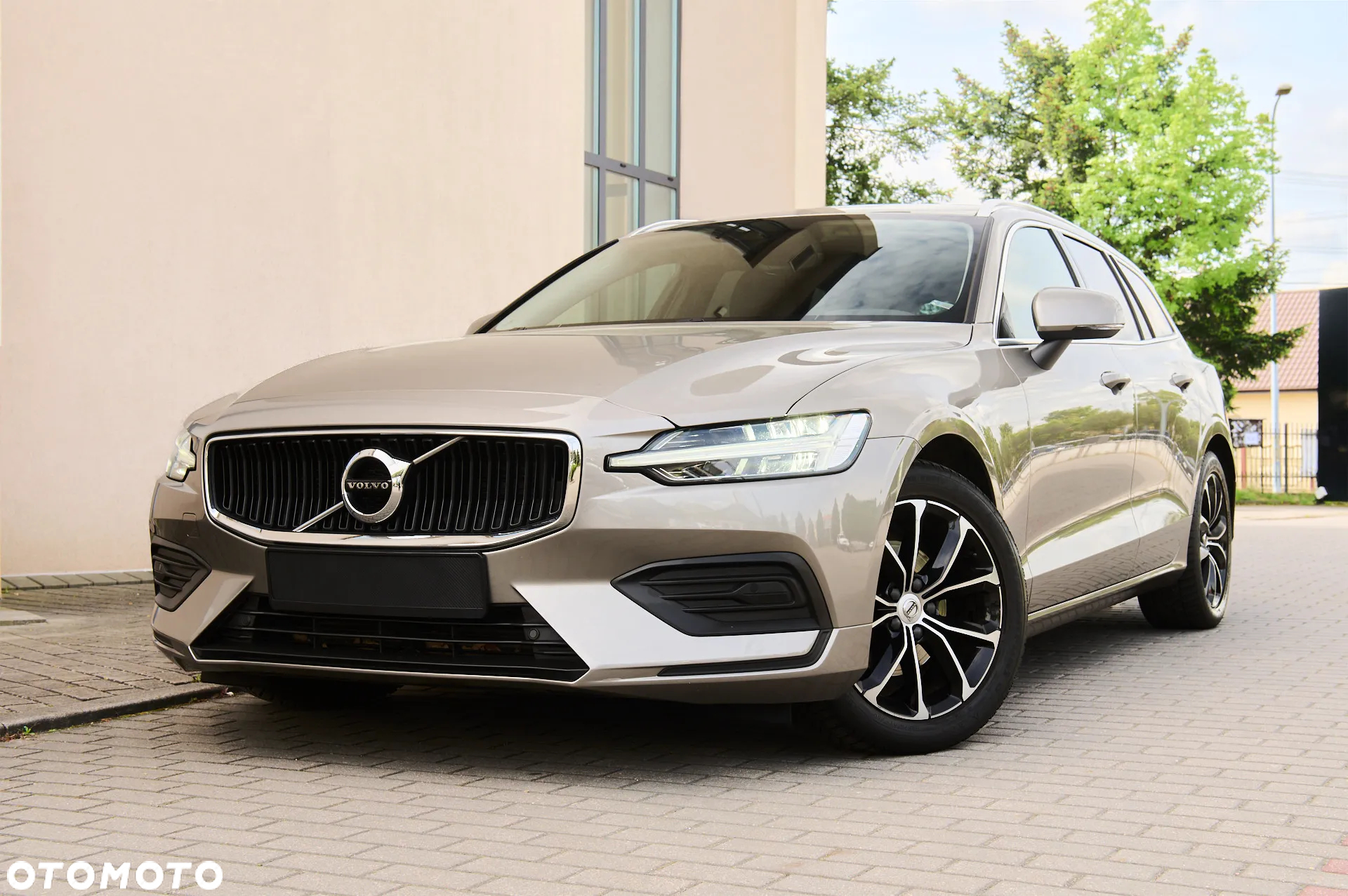 Volvo V60 D3 Momentum Pro - 16