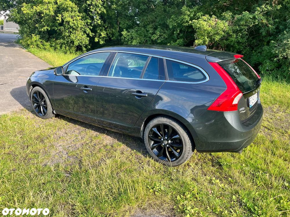 Volvo V60 D3 Momentum - 1