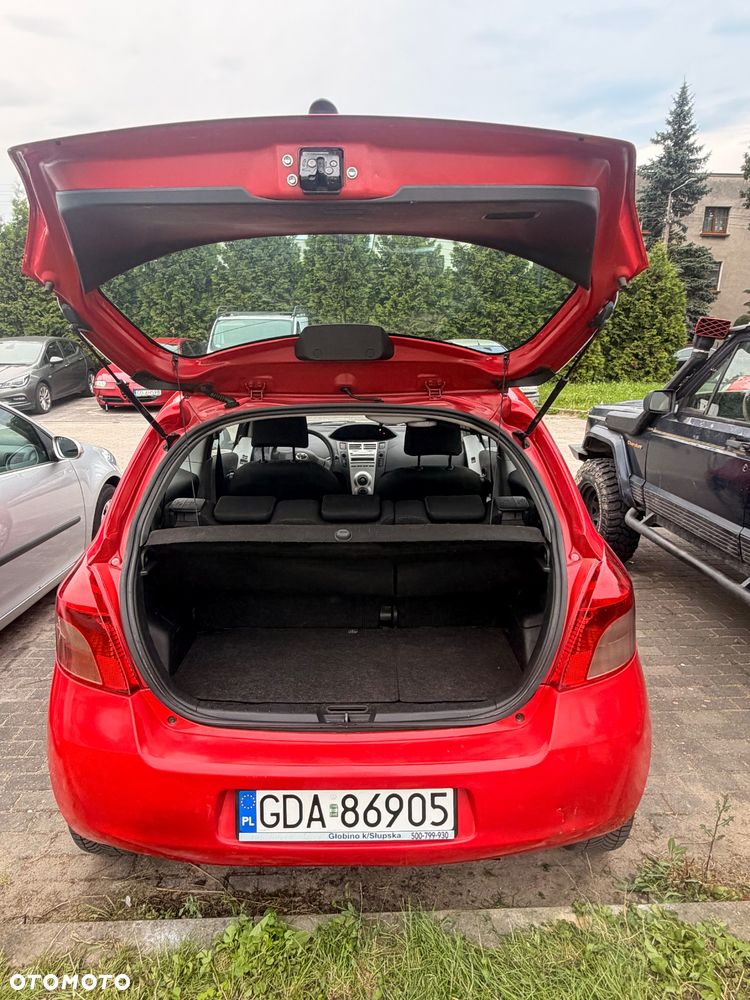 Toyota Yaris 1.0 VVT-i - 32