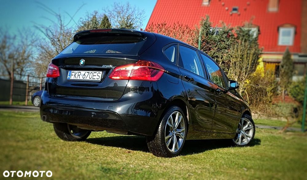 BMW Seria 2 218i - 5