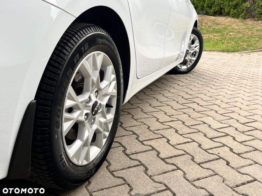 Kia Ceed 1.5 T-GDI M - 9