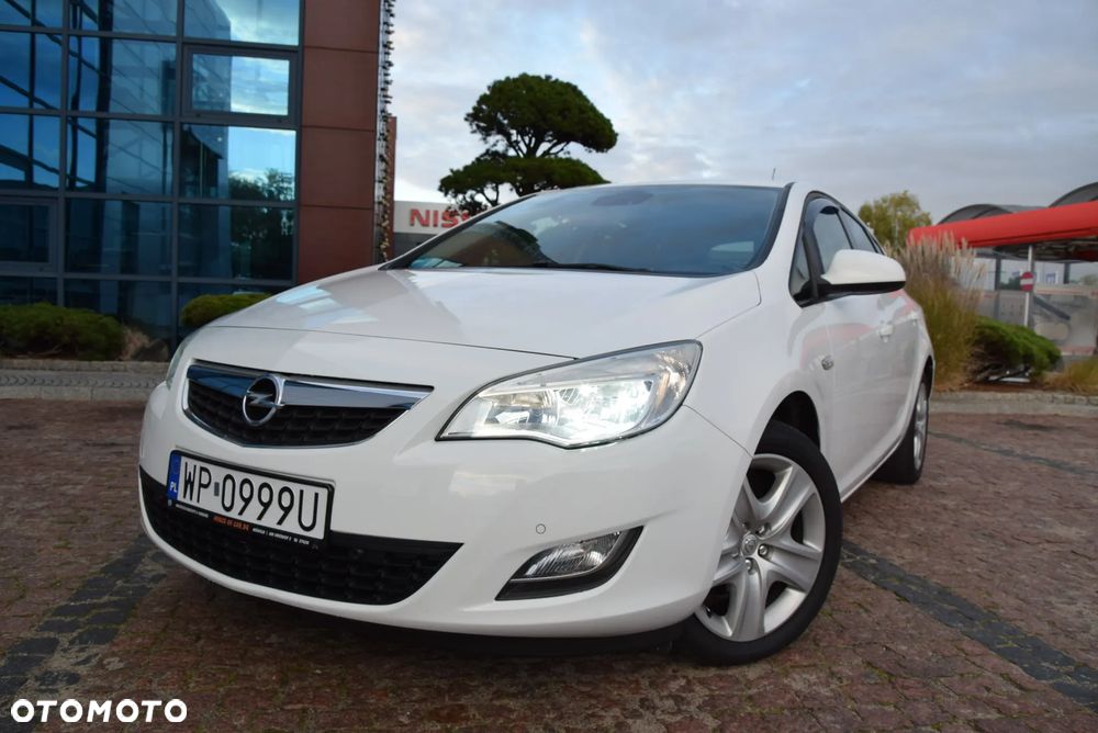 Opel Astra - 1