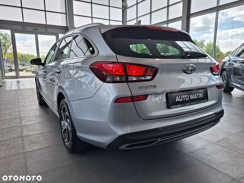 Hyundai i30 1.6 D Comfort DCT - 3