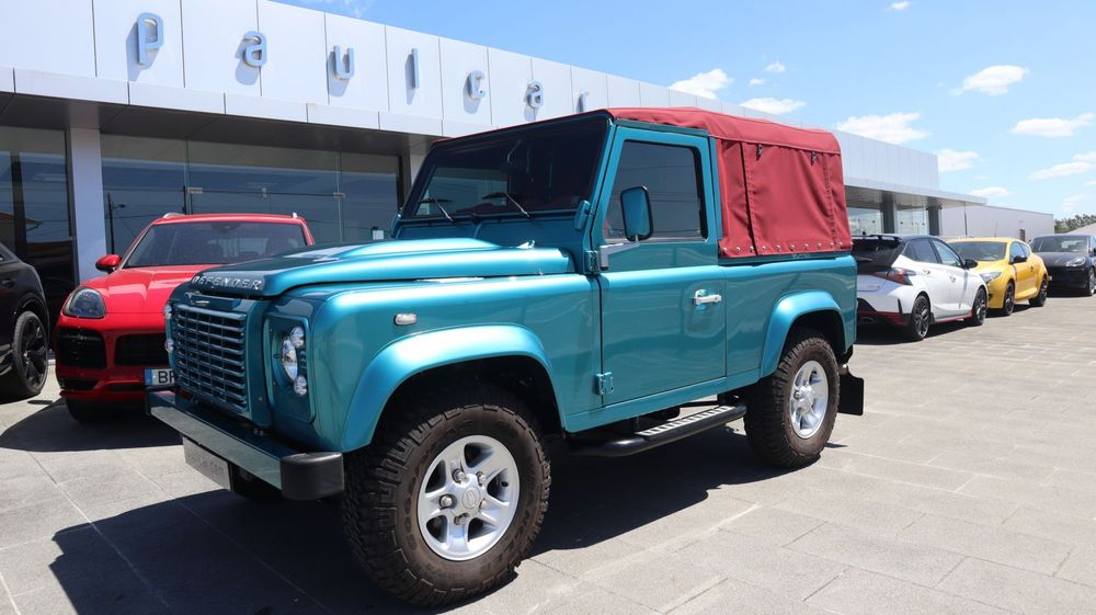 Land Rover Defender