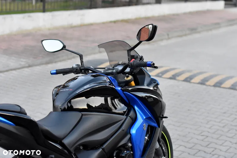 Suzuki GSX 1000 - 16