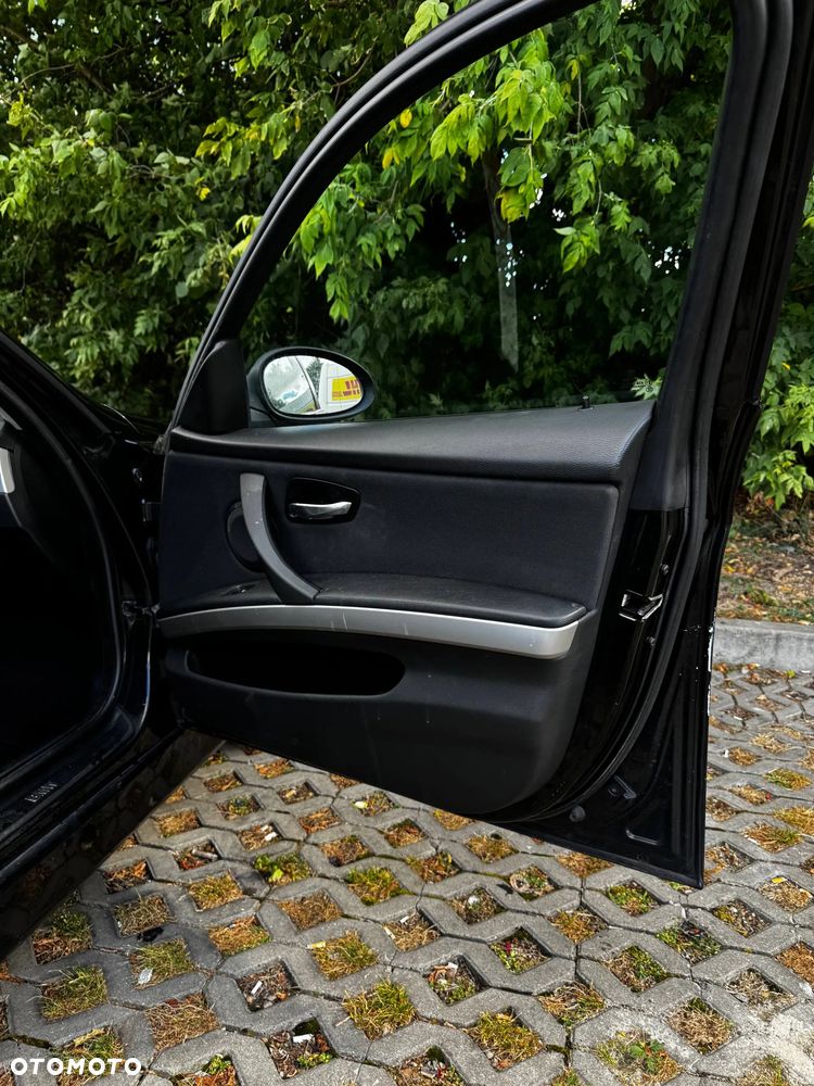 BMW Seria 3 - 26