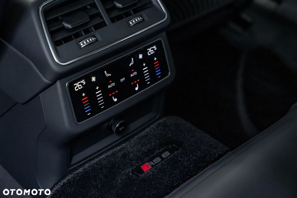 Audi RS6 TFSI mHEV Quattro Performance Tiptronic - 37