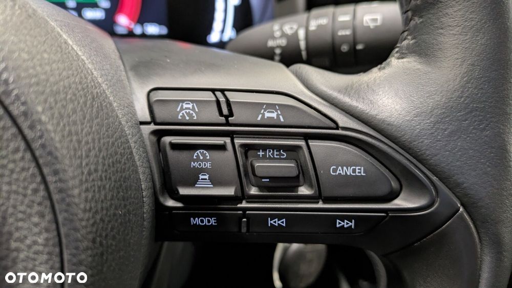 Toyota Yaris Hybrid 1.5 Style - 16
