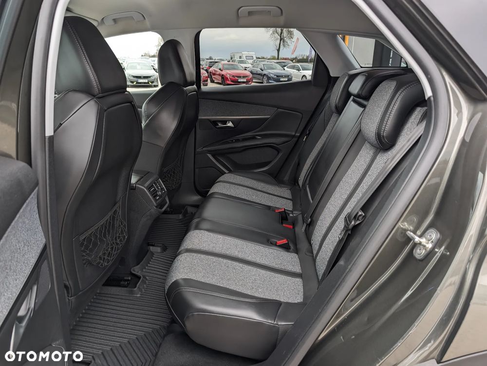 Peugeot 3008 PureTech 130 Stop & Start GPF Allure - 38