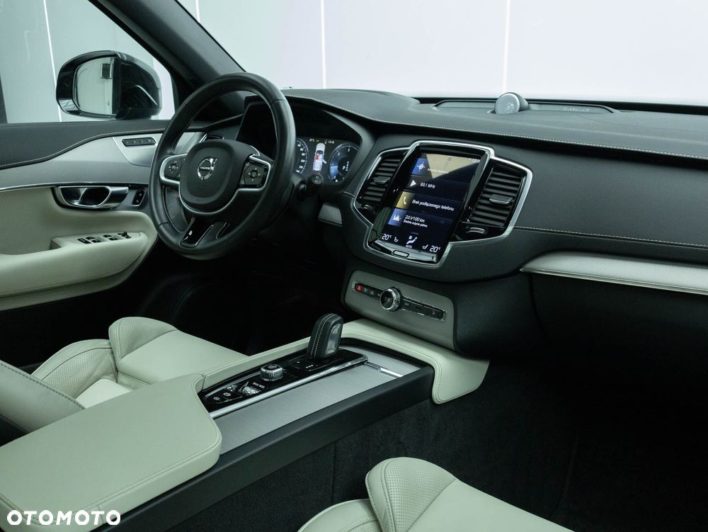 Volvo XC 90 B5 D AWD Ultimate Dark - 8