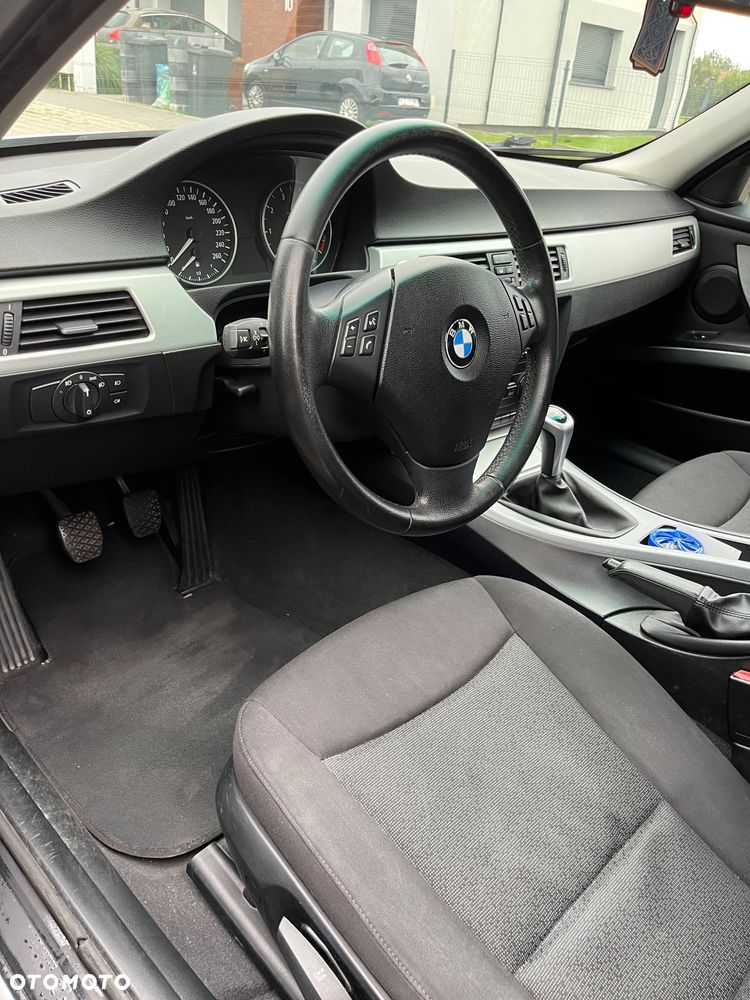BMW Seria 3 - 17