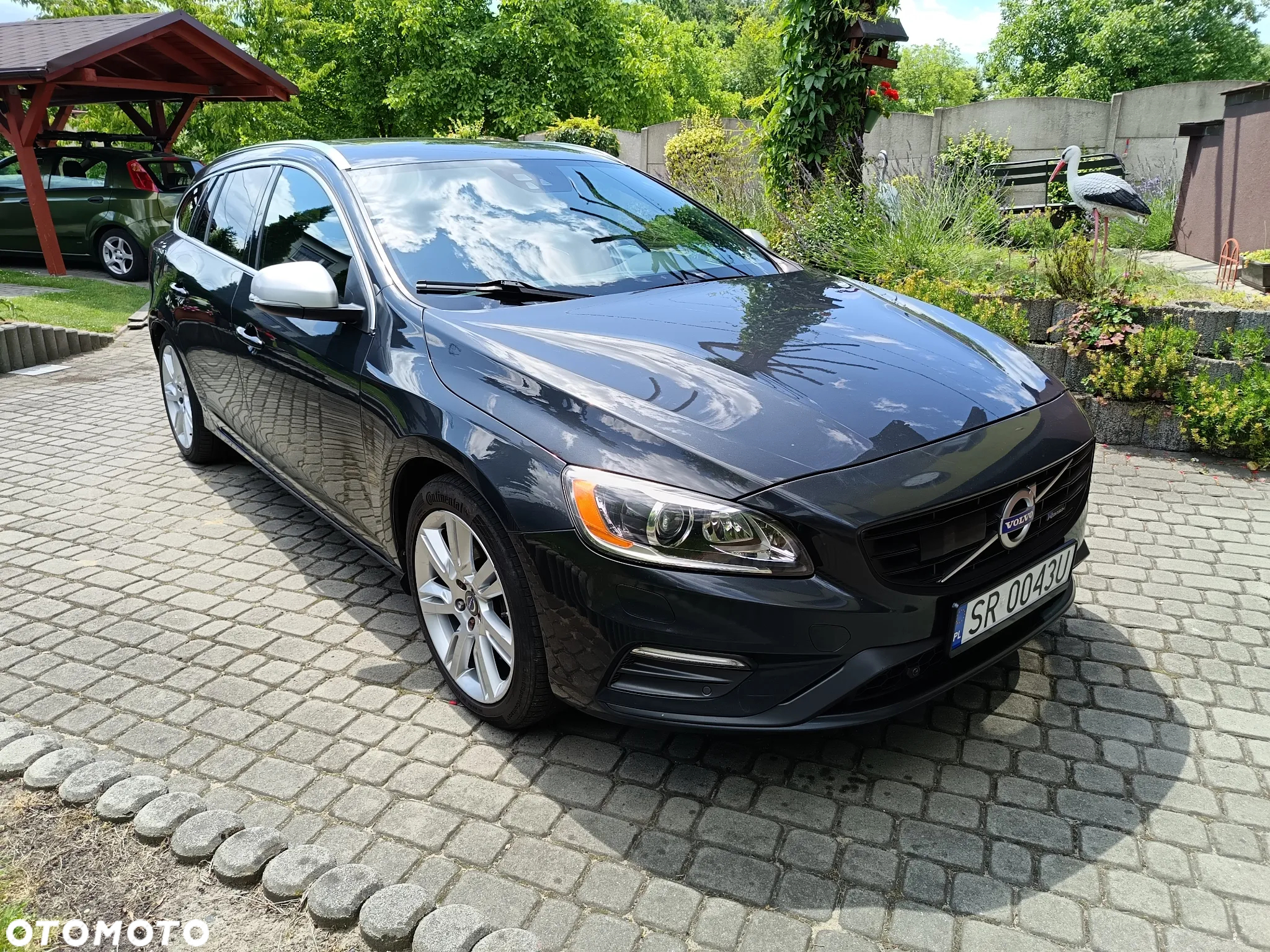Volvo V60 T6 AWD R-Design Summum - 4