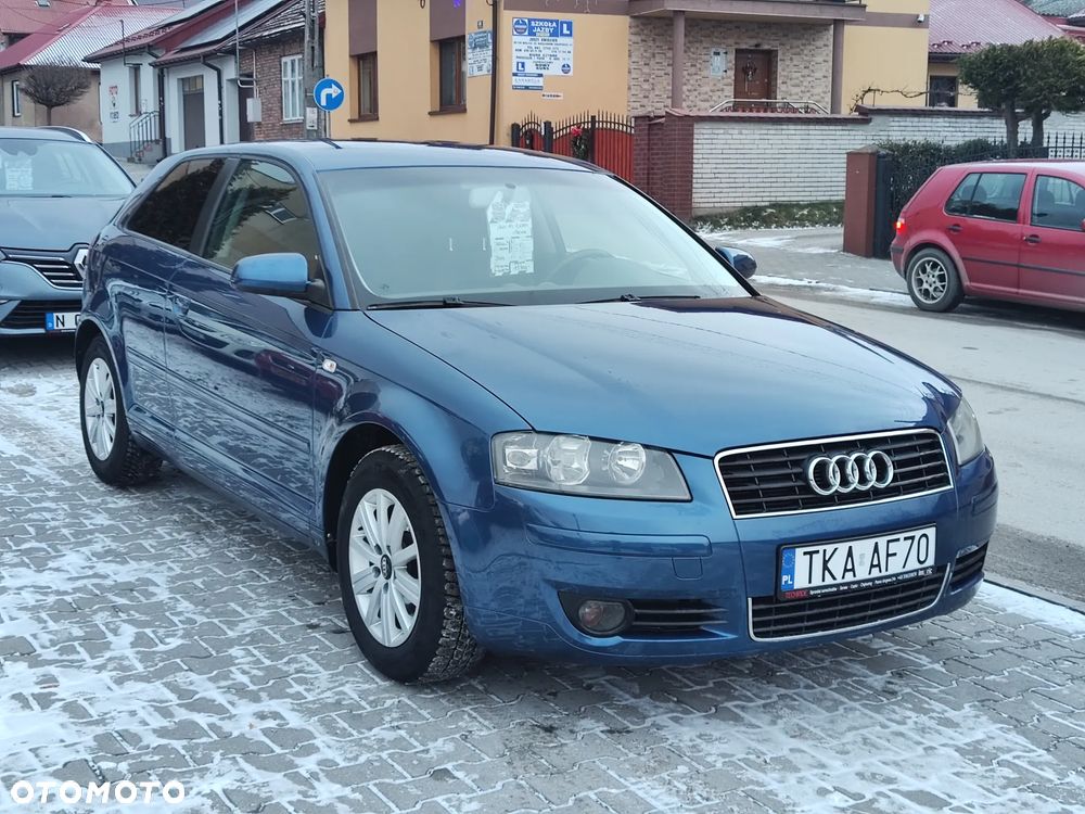Audi A3 3-drzwiowe 1.6 Attraction - 2