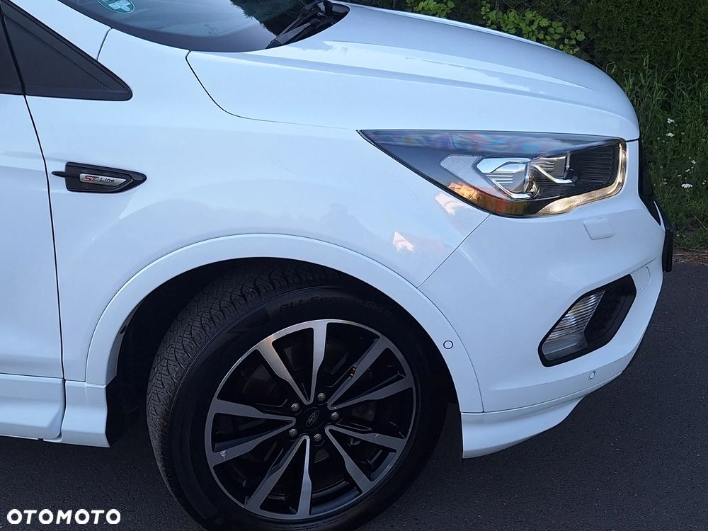 Ford Kuga 2.0 TDCi 2x4 ST-Line - 30