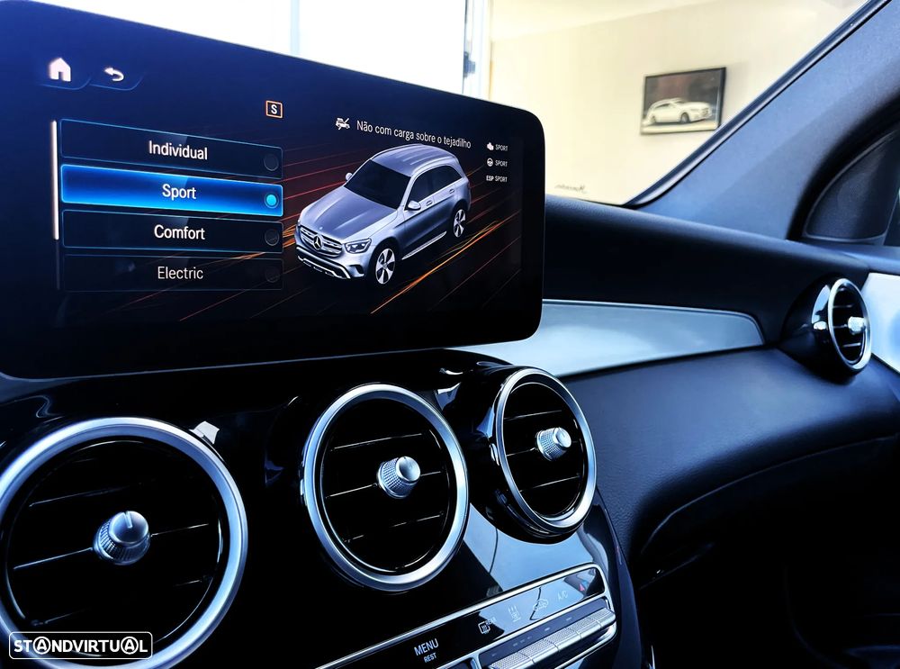 Mercedes-Benz GLC 300 de 4Matic 9G-TRONIC AMG Line Plus - 11