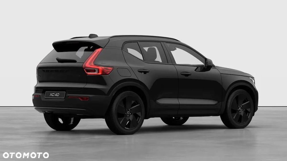 Volvo XC 40 B4 Ultra Black Edition - 4