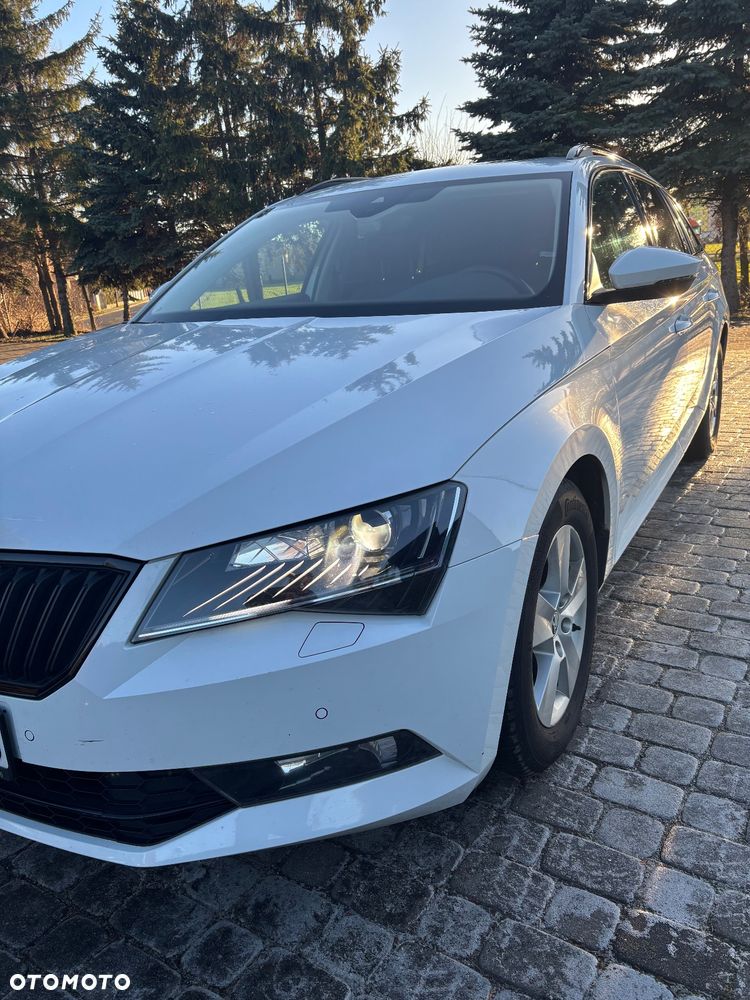 Skoda Superb 2.0 TDI DSG Style - 7