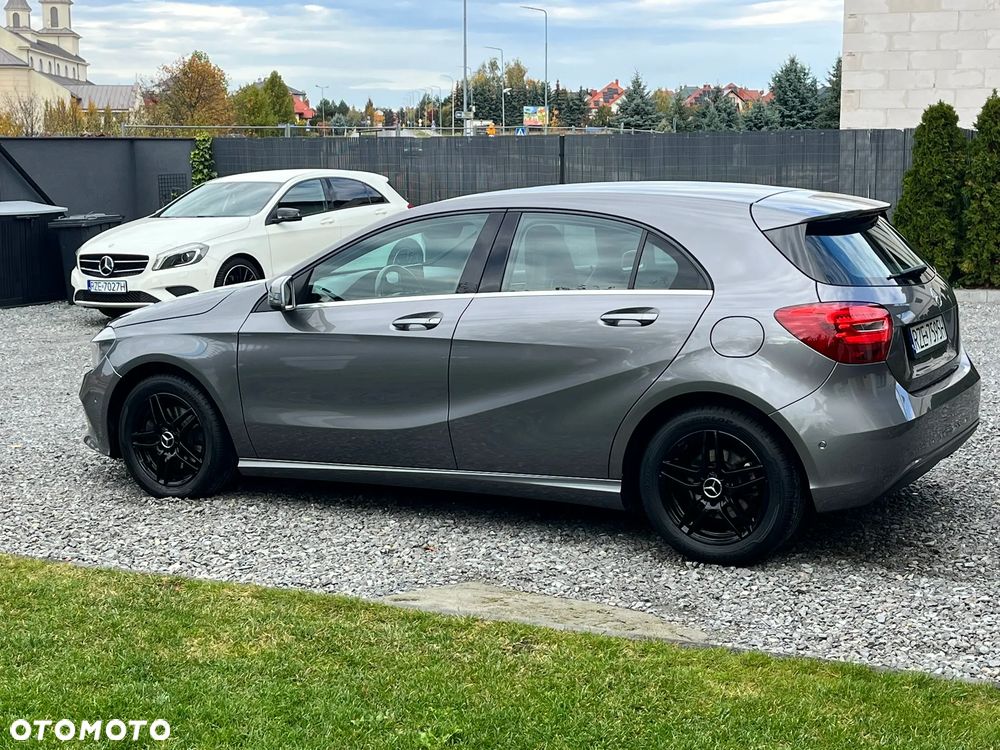 Mercedes-Benz Klasa A 180 BlueEfficiency Edition - 34