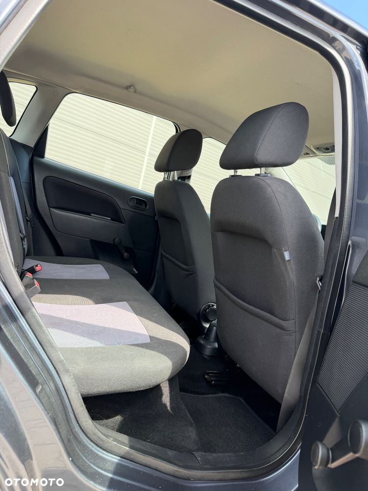 Ford Fiesta 1.3 - 13