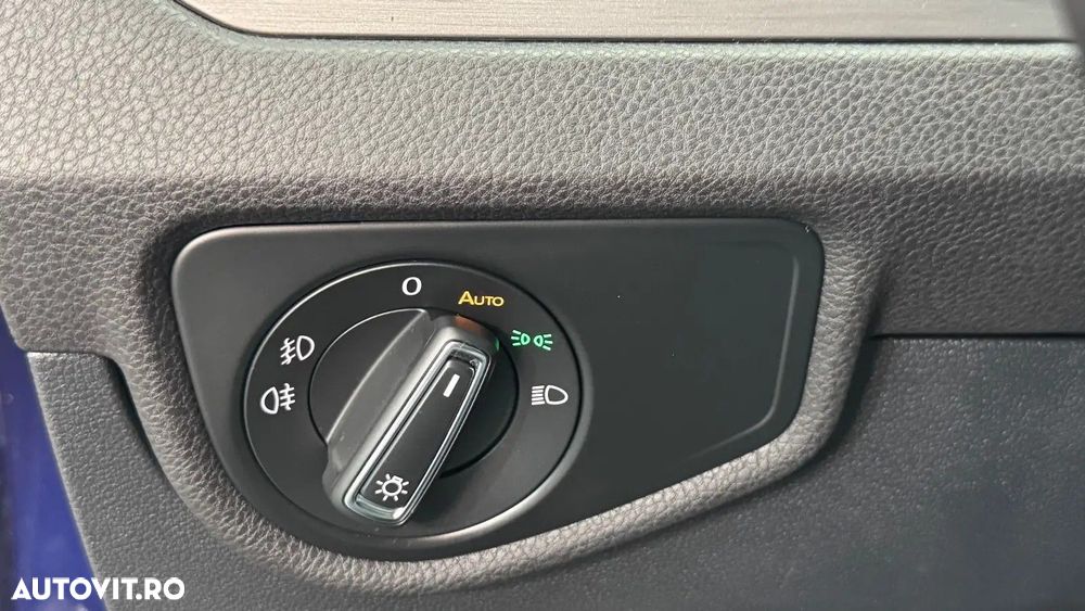 Volkswagen Touran - 20