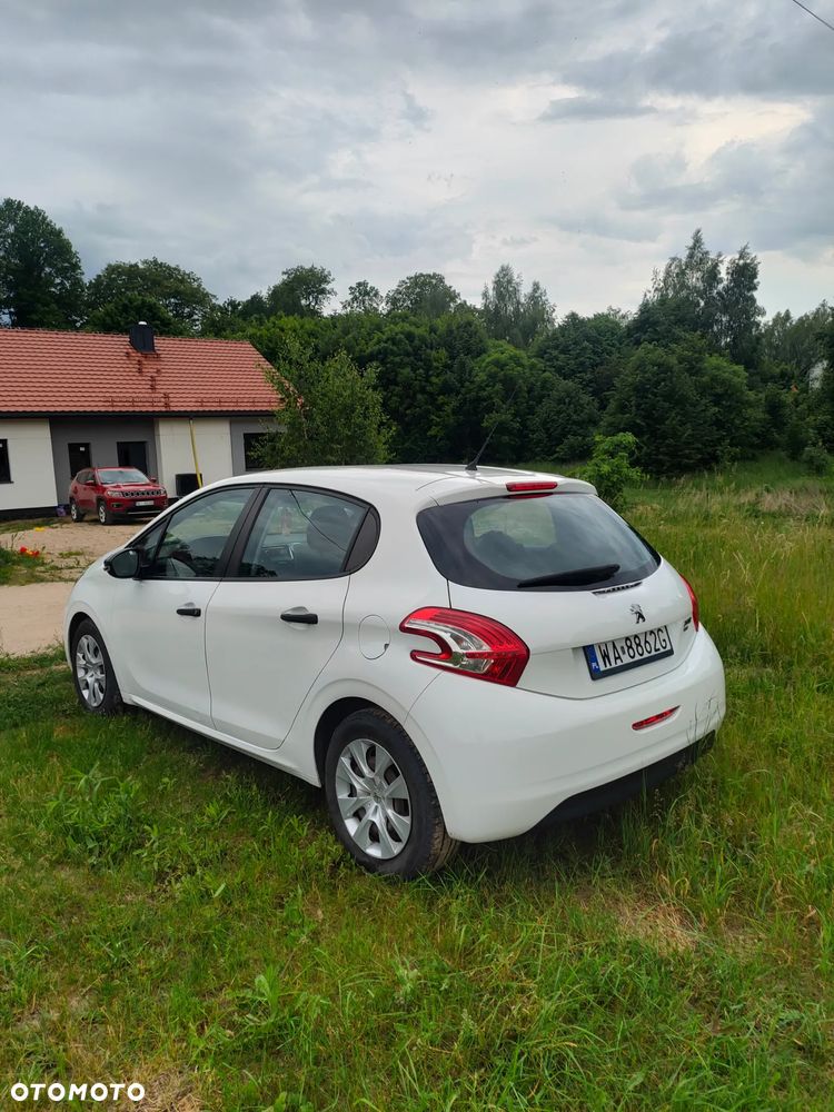 Peugeot 208 e-HDi FAP 92 Stop&Start Allure - 2