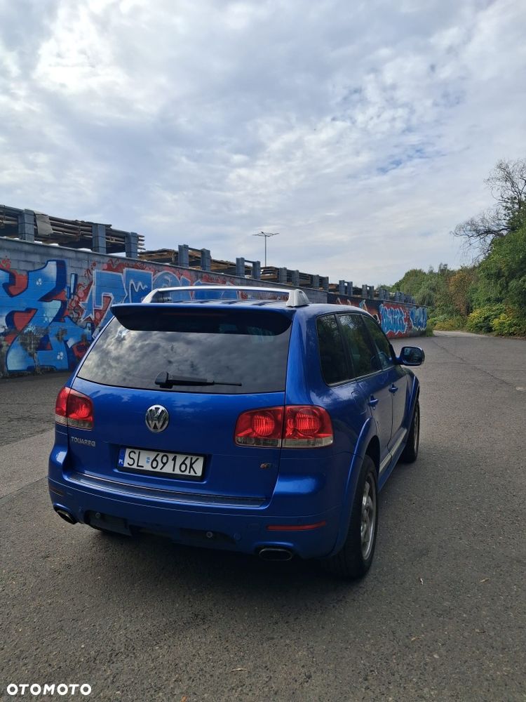 Volkswagen Touareg - 2