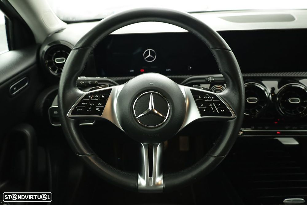 Mercedes-Benz A 200 Standard - 15