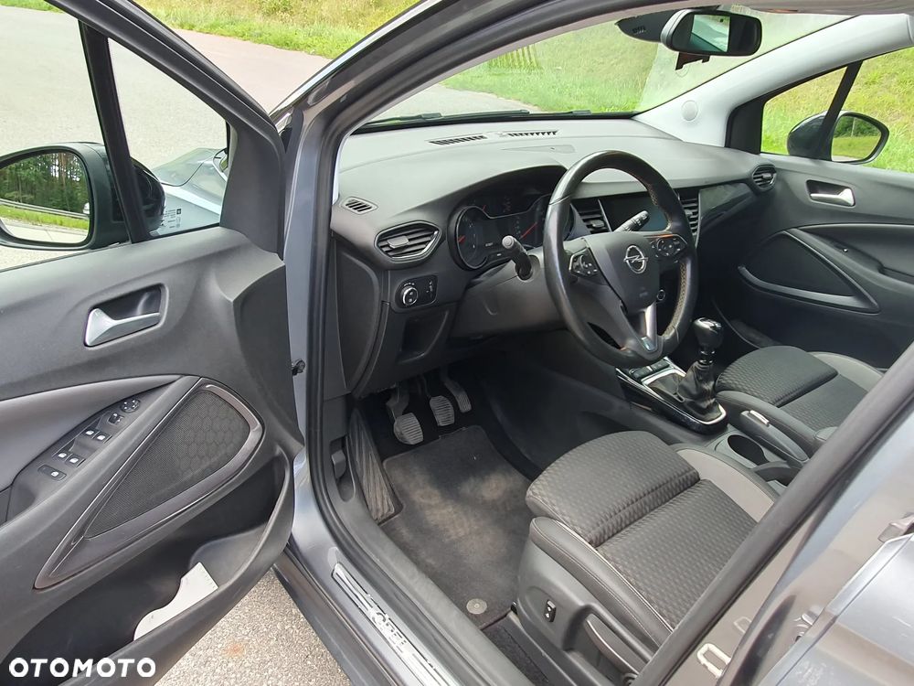 Opel Crossland X - 11