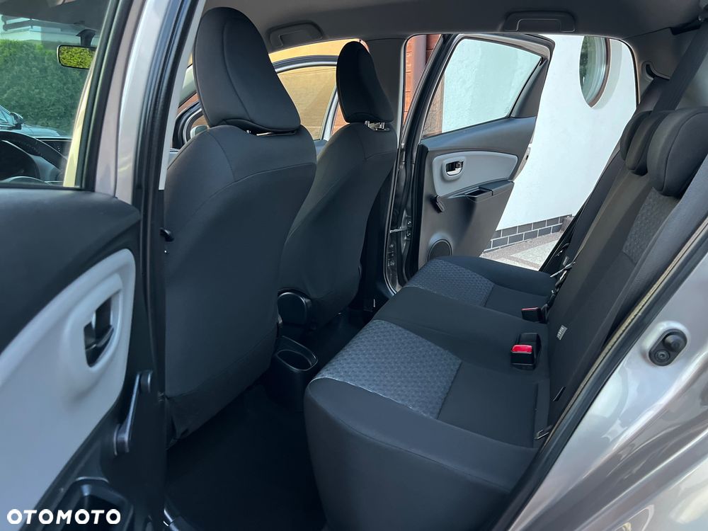 Toyota Yaris 1.0 Premium EU6 - 32