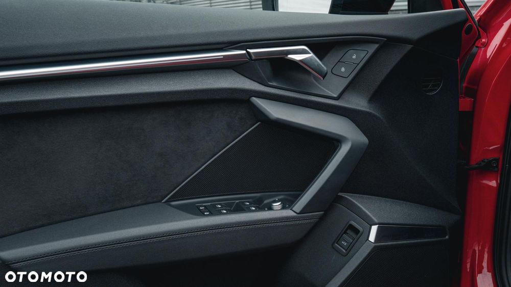 Audi RS3 Limousine - 24