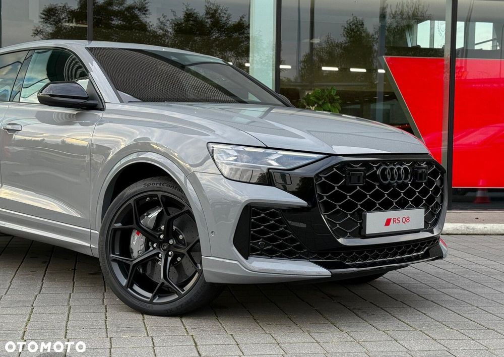 Audi RS Q8 - 3