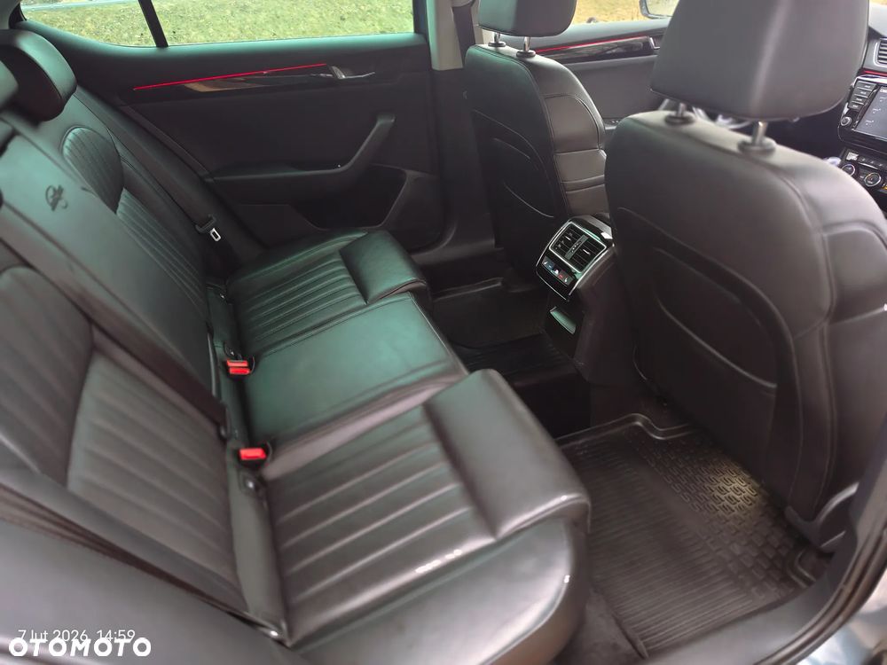 Skoda Superb 2.0 TDI L&K - 11