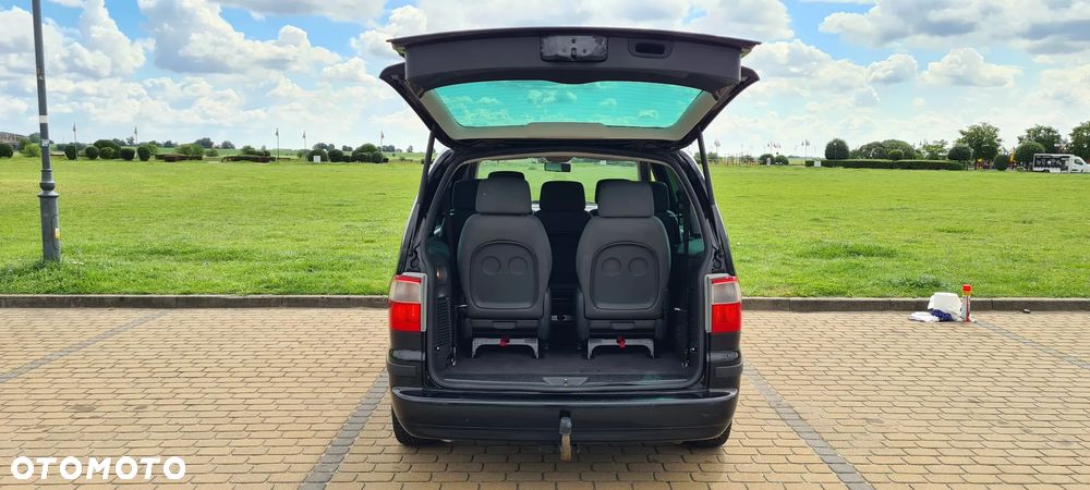 Ford Galaxy - 10