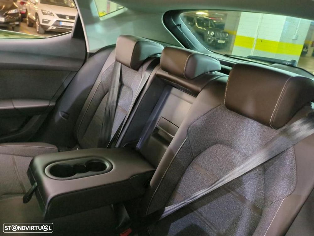 SEAT Leon 1.4 e-Hybrid Xcellence DSG - 5