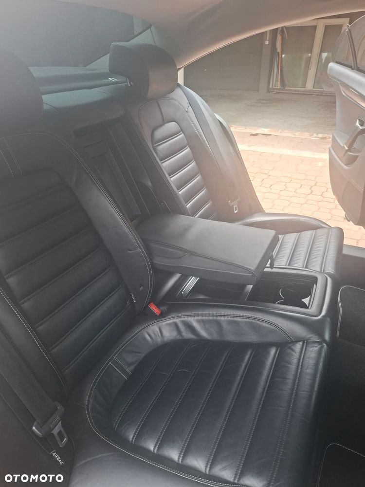 Volkswagen Passat 2.0 TDI Comfortline - 9