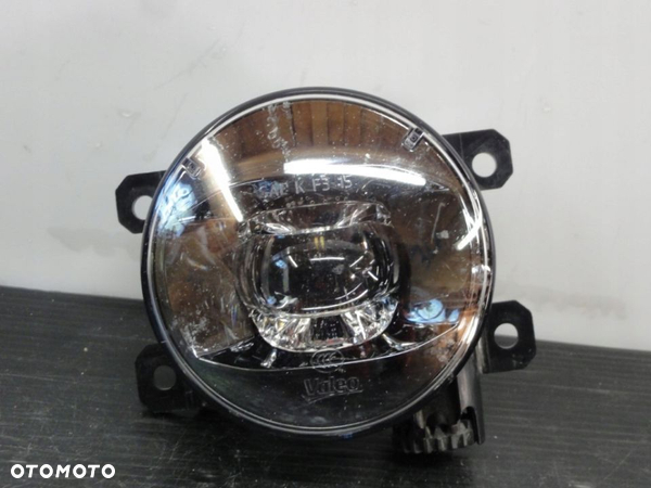 MASERATI LEVANTE 17r HALOGEN LED VALEO 670033497