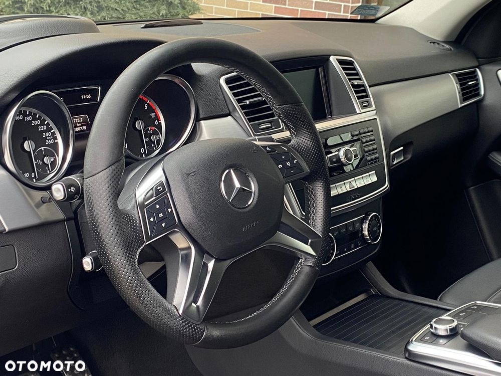 Mercedes-Benz ML - 2
