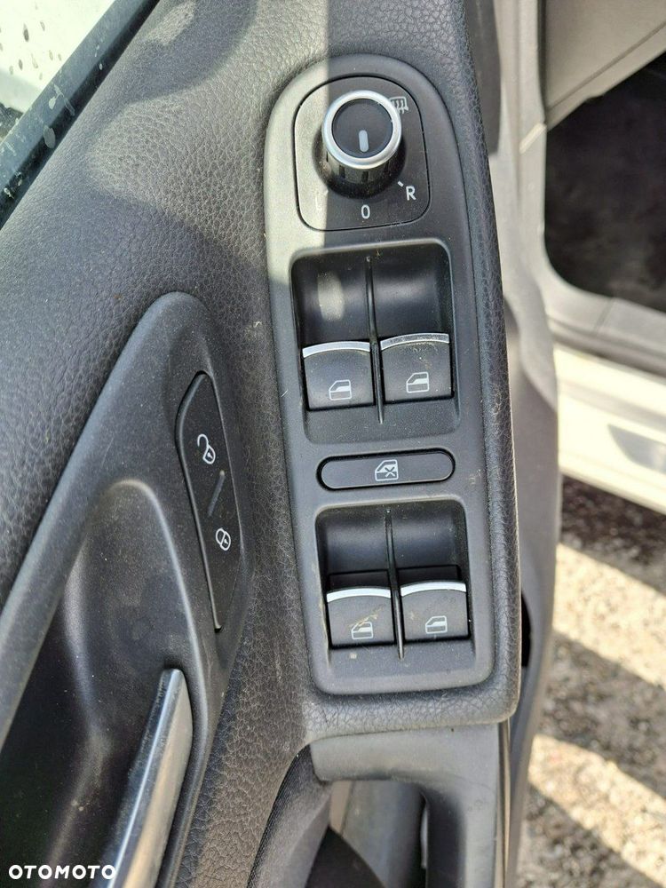 Volkswagen Golf - 19