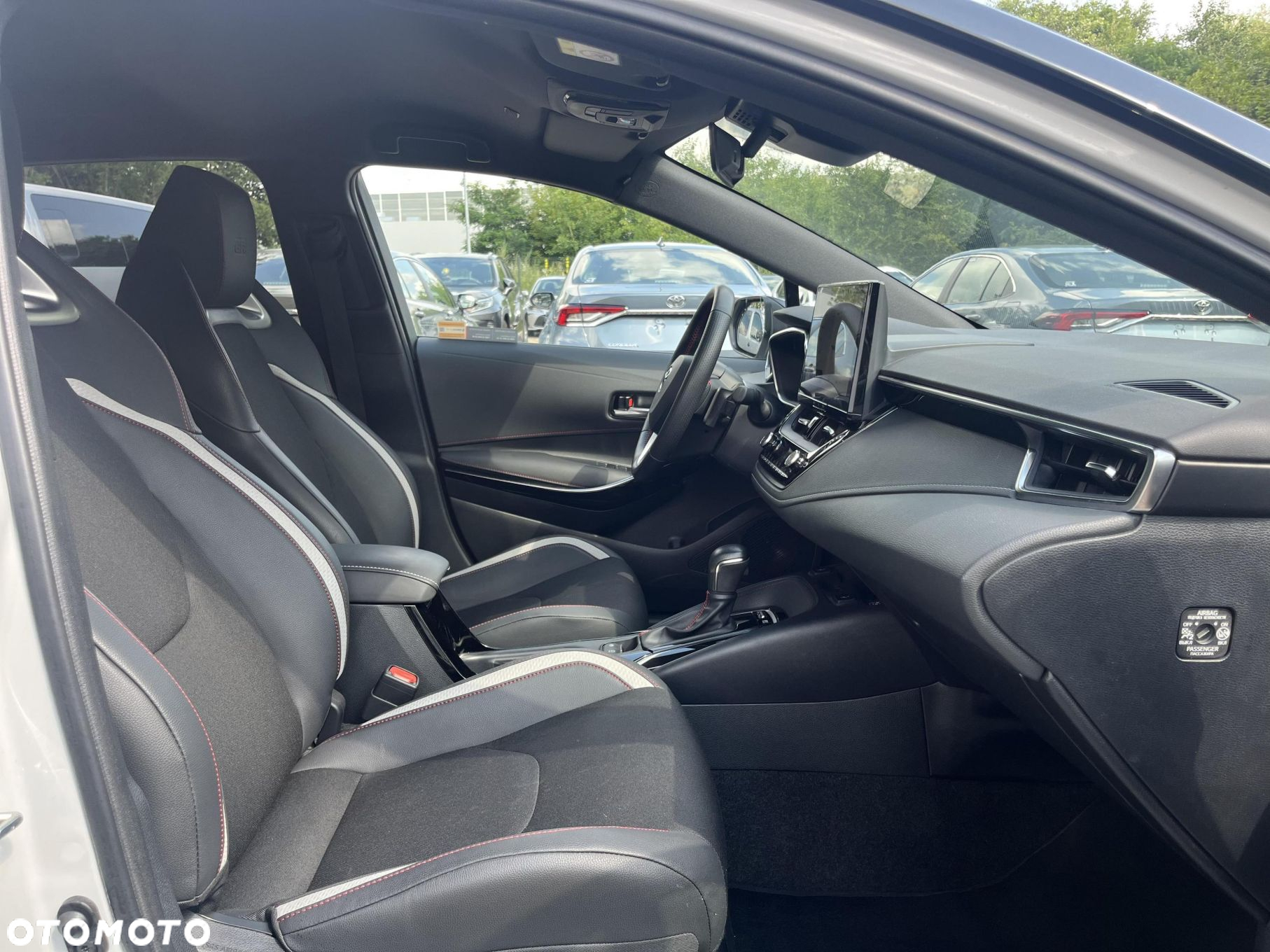 Toyota Corolla 2.0 Hybrid GR Sport - 16