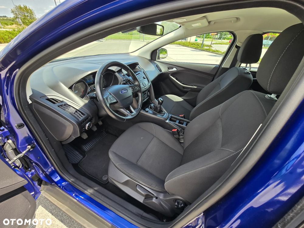 Ford Focus - 8