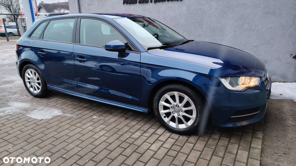 Audi A3 Sportback 1.6 TDI - 10