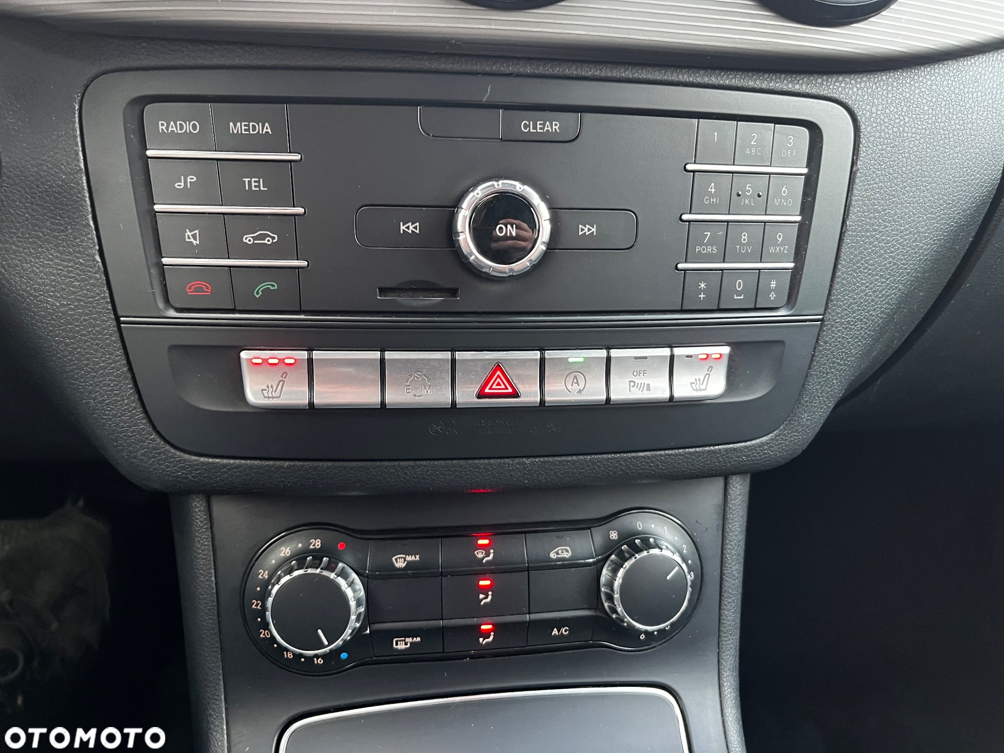 Mercedes-Benz Klasa B 200 (CDI) d 4Matic 7G-DCT AMG Line - 16