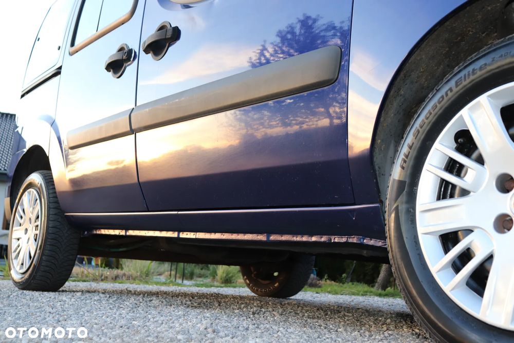 Fiat Doblo 1.4 8V Family - 22