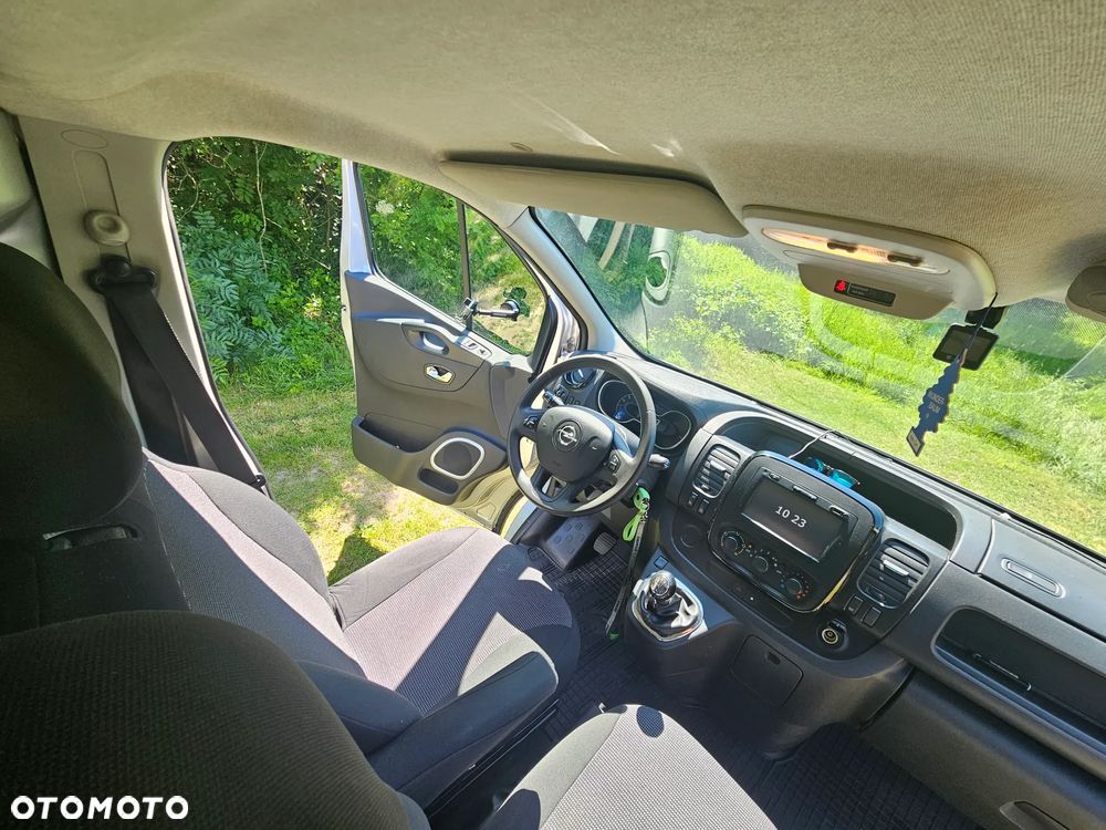 Opel Vivaro - 14