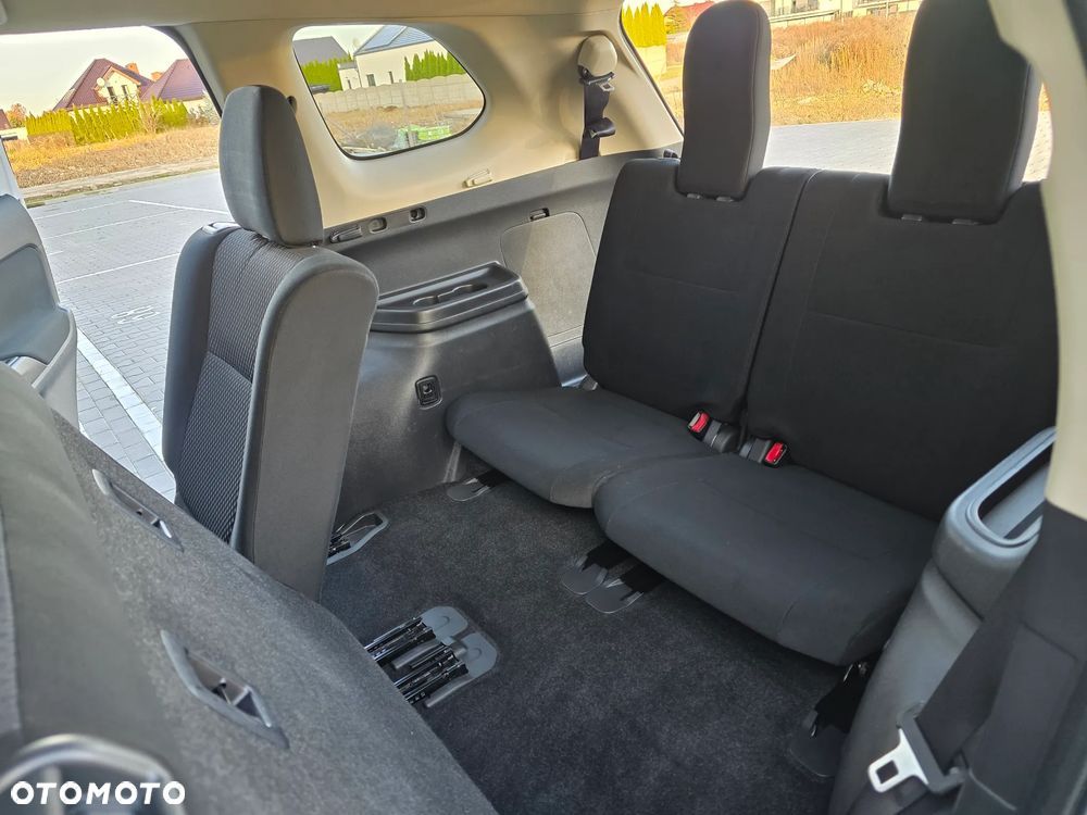 Mitsubishi Outlander 2.4 Instyle CVT - 16