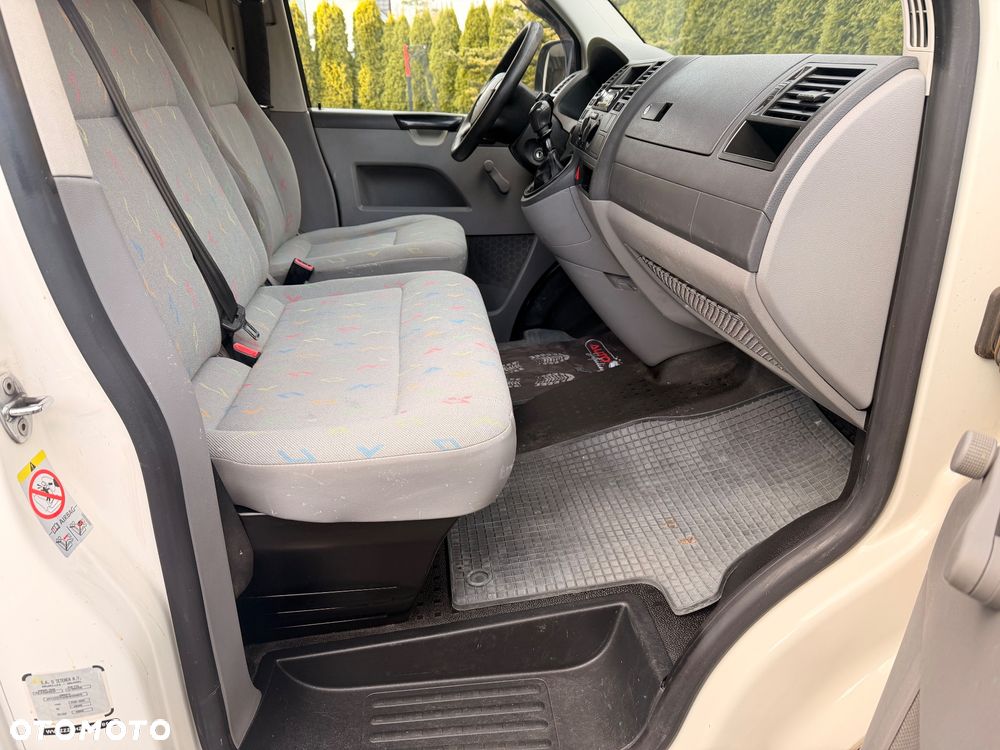Volkswagen Transporter - 17